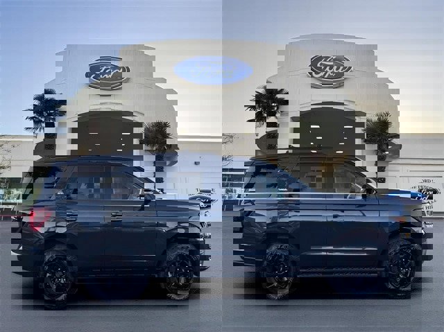 Certified 2024 Ford Expedition Timberline image 5