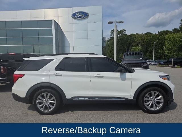 Certified 2022 Ford Explorer XLT w/ Equipment Group 202A RWD image 8