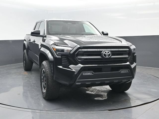 Used 2024 Toyota Tacoma SR5 AWD/4WD image 2