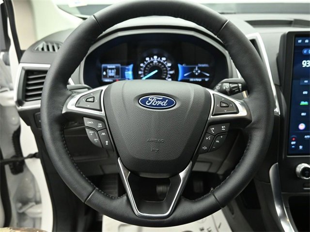 Certified 2022 Ford Edge Titanium image 30