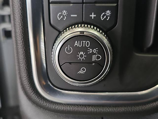 Used 2019 GMC Sierra 1500 SLT w/ SLT Premium Plus Package AWD/4WD image 24