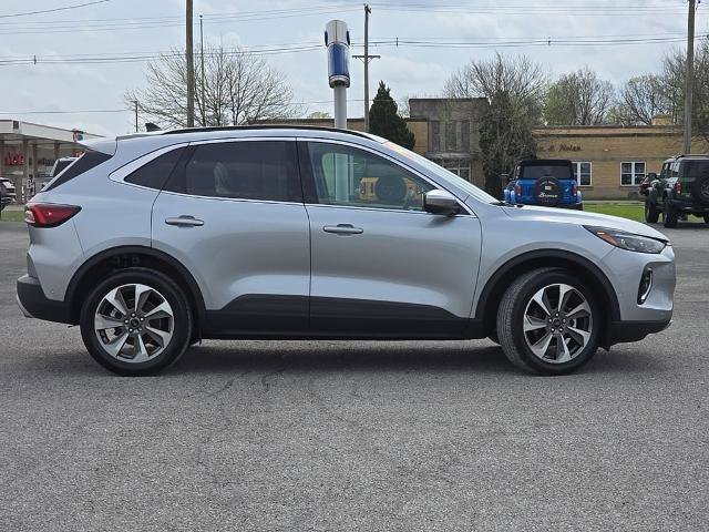 Certified 2023 Ford Escape Platinum w/ Premium Technology Package AWD/4WD image 8
