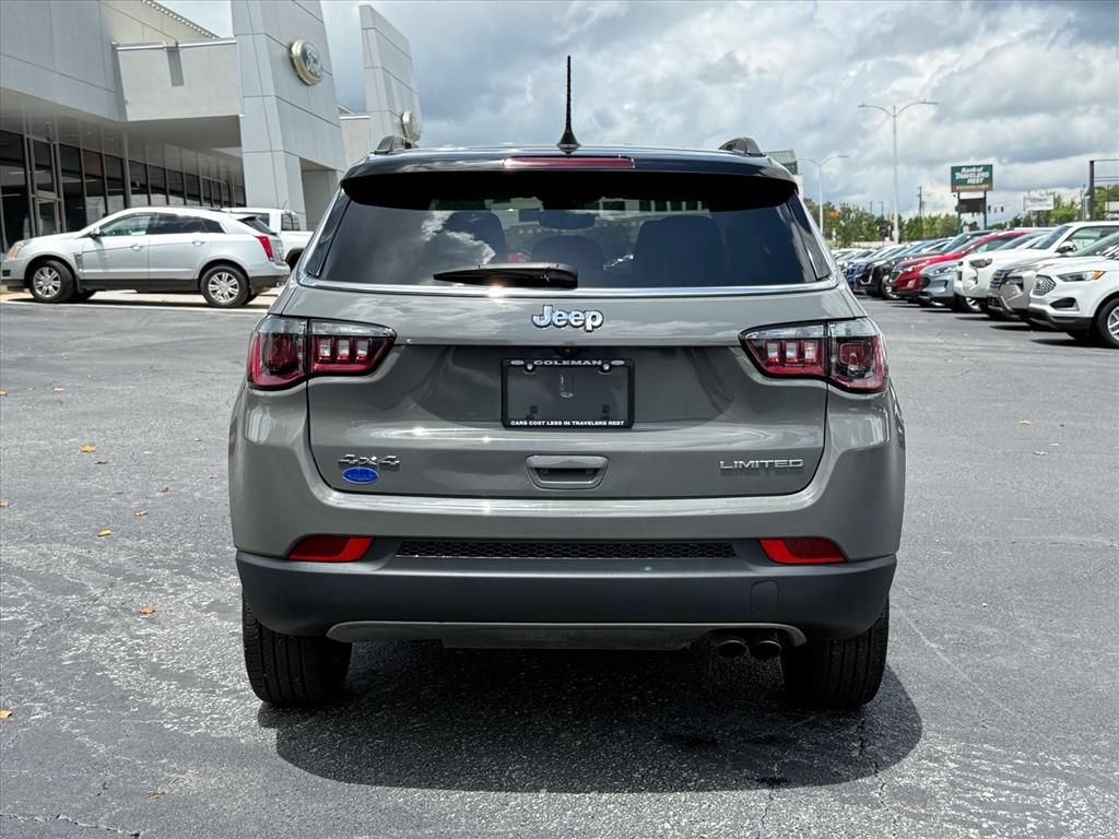 Used 2022 Jeep Compass Limited AWD/4WD image 5
