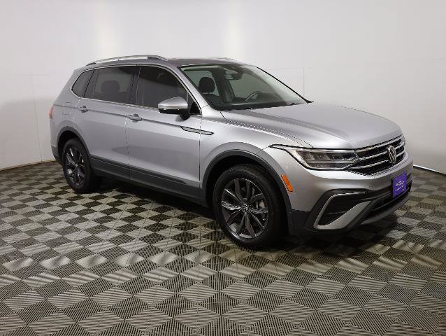 Used 2022 Volkswagen Tiguan SE AWD/4WD image 4