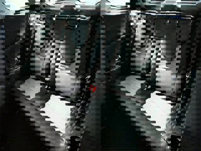 Certified 2024 Ford Explorer XLT w/ Equipment Group 202A image 15