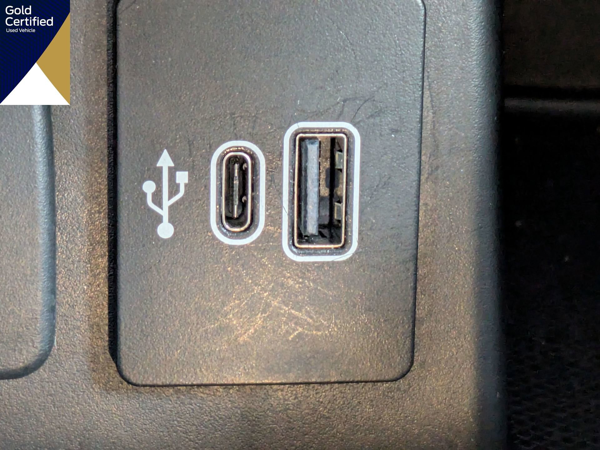 Certified 2025 Ford Explorer Platinum w/ LUX Leather Package image 31