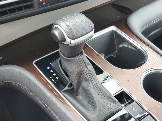 Used 2023 Toyota Sienna XLE image 22
