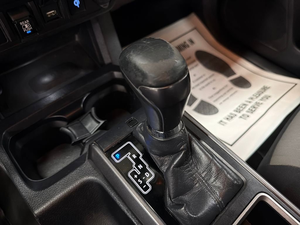 Used 2020 Toyota Tacoma TRD Off-Road w/ Technology Package AWD/4WD image 26