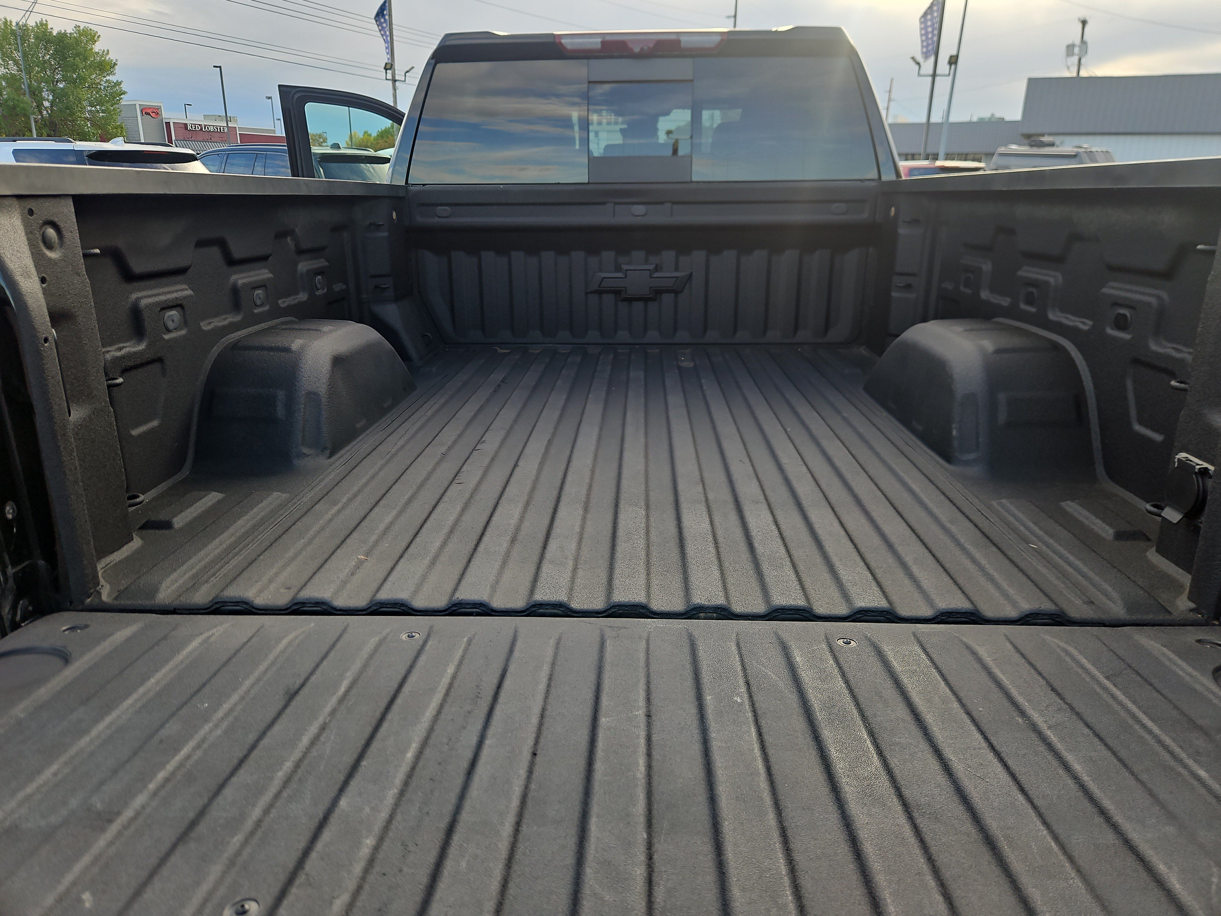 Used 2023 Chevrolet Silverado 1500 LTZ w/ Technology Package AWD/4WD image 11