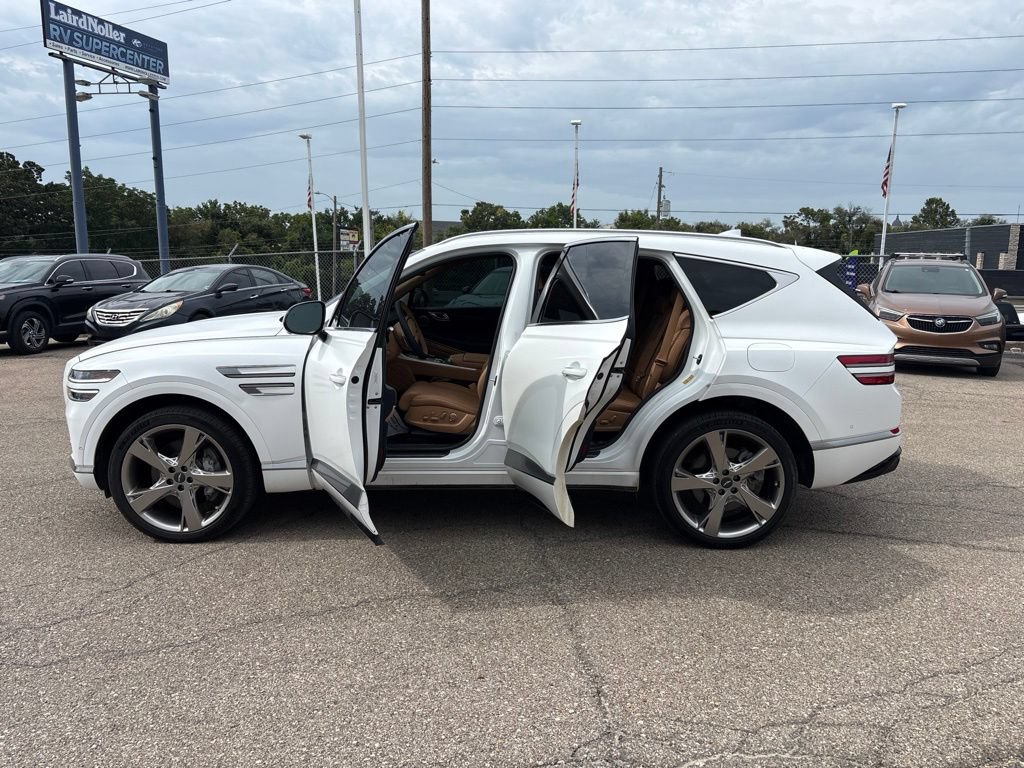 Used 2024 Genesis GV80 3.5T w/ Prestige Matte Package AWD/4WD image 4