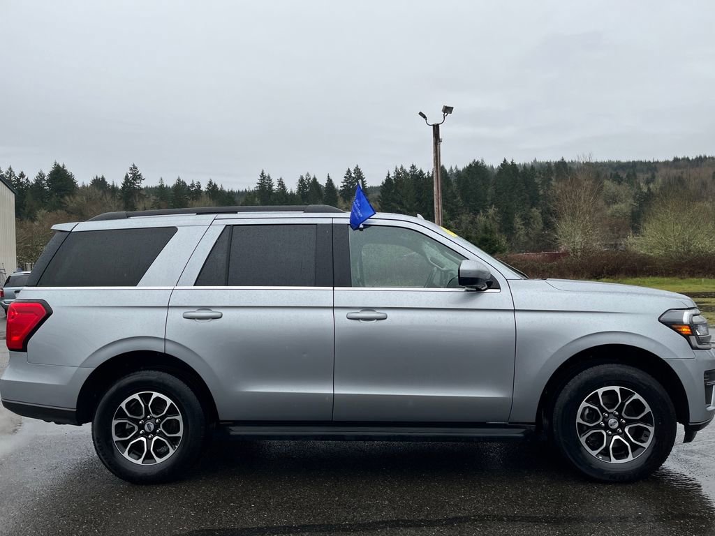 Certified 2024 Ford Expedition XLT AWD/4WD image 7