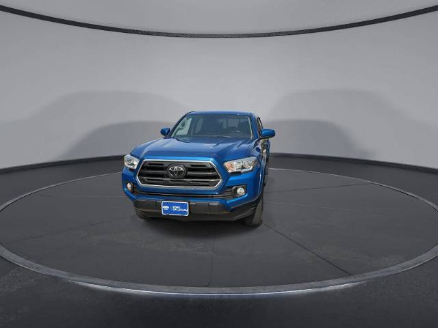 Used 2018 Toyota Tacoma SR5 AWD/4WD image 3