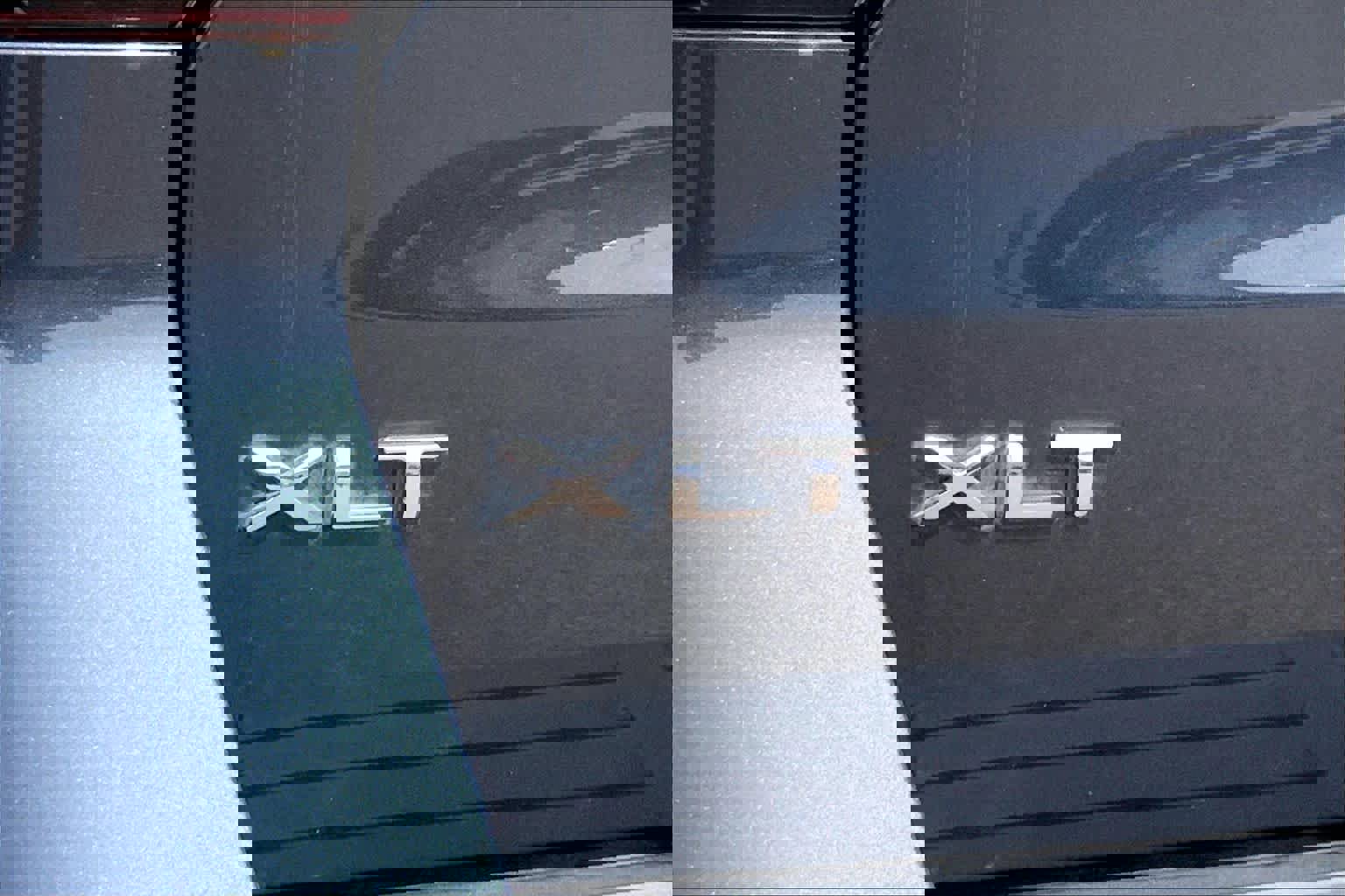 Certified 2023 Ford Expedition XLT image 12