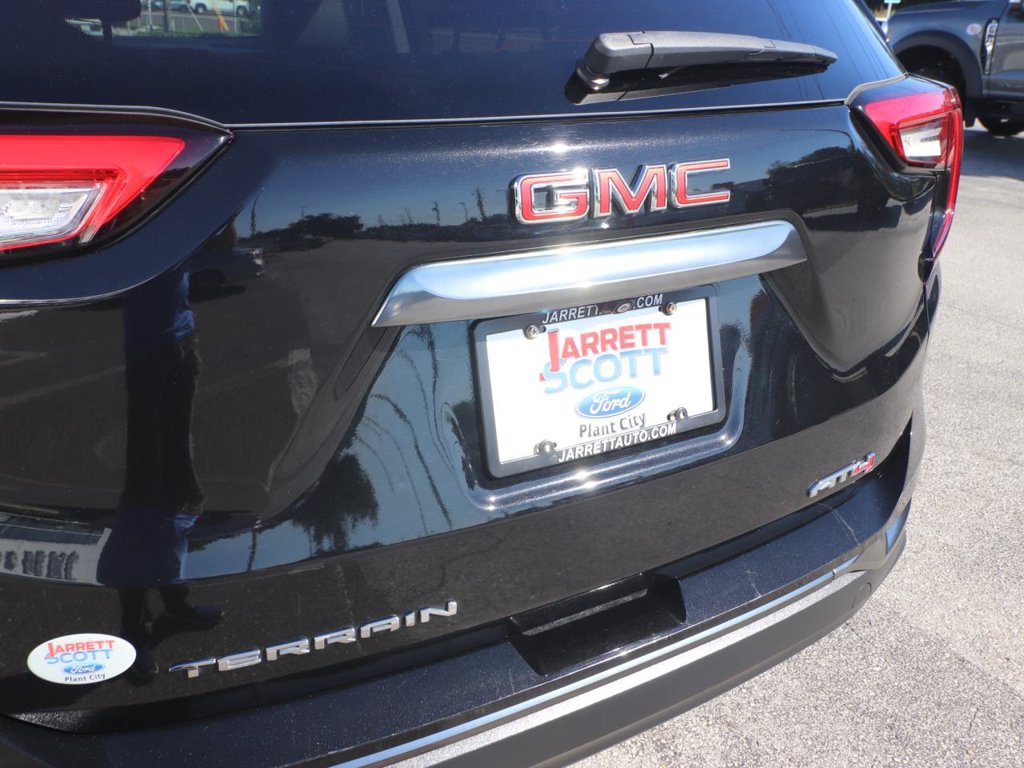 Used 2023 GMC Terrain AT4 AWD/4WD image 25