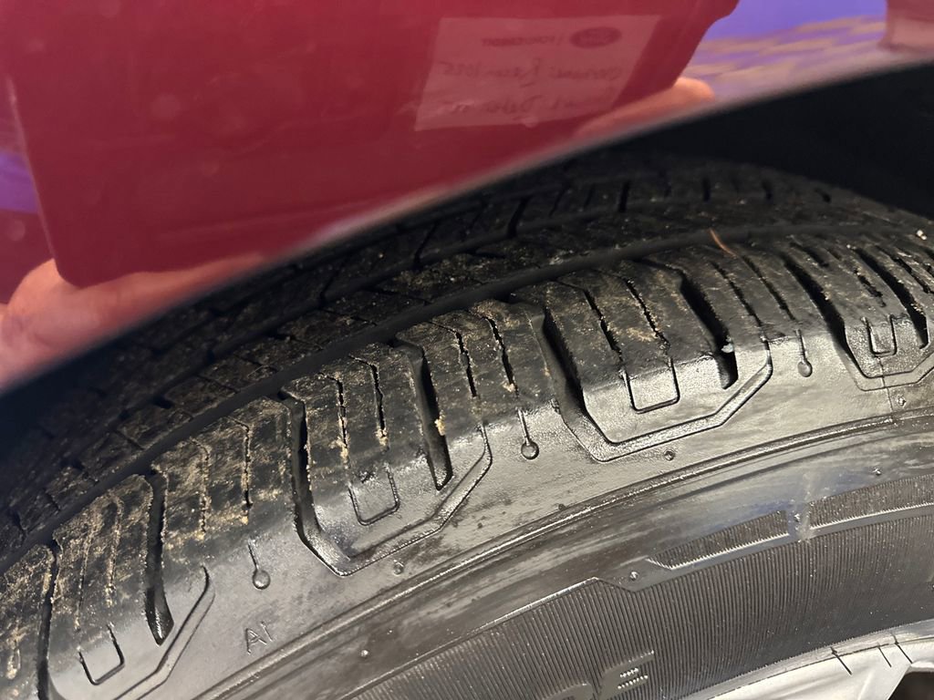 Certified 2019 Ford Edge SEL w/ Equipment Group 201A AWD/4WD image 28