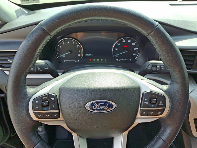 Certified 2023 Ford Explorer XLT w/ Equipment Group 202A AWD/4WD image 8