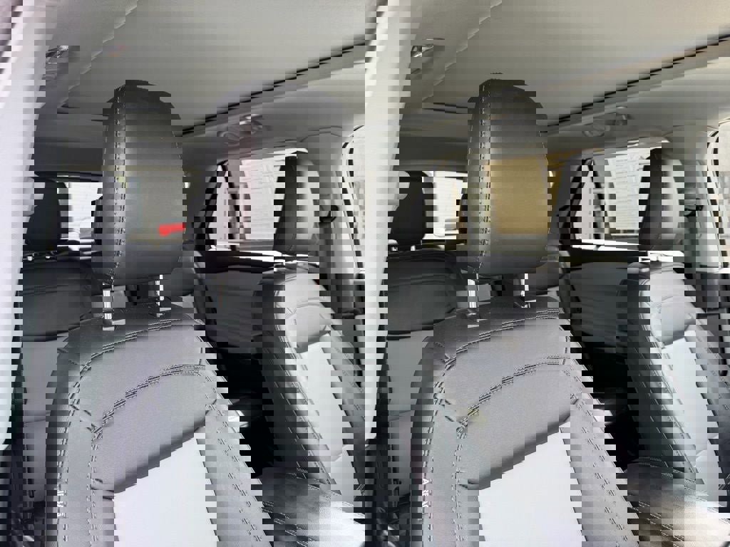 Certified 2022 Ford Explorer XLT w/ Equipment Group 202A image 22