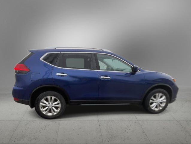 Used 2017 Nissan Rogue SV AWD/4WD image 10