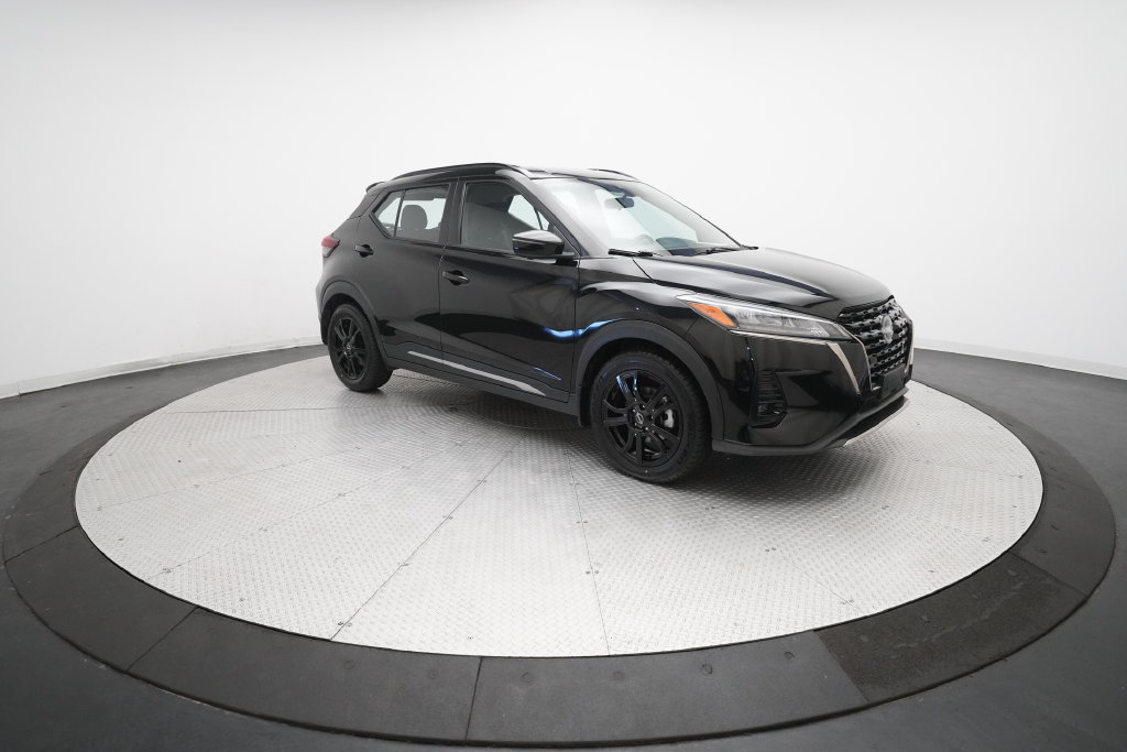 Used 2023 Nissan Kicks SR FWD image 34