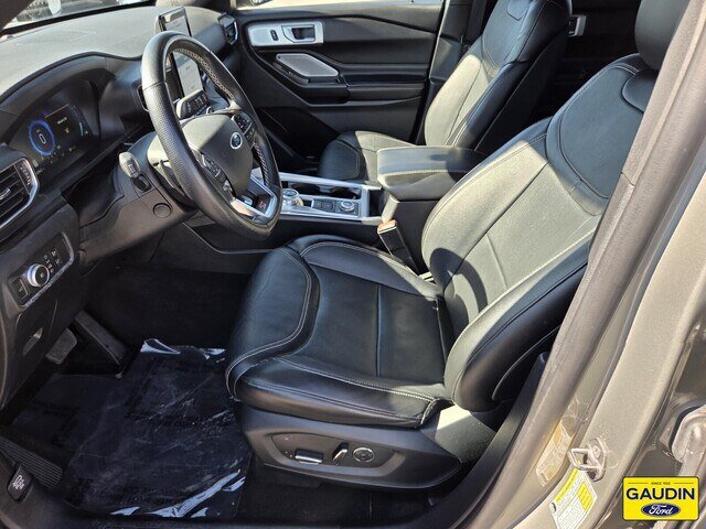 Certified 2020 Ford Explorer ST w/ Premium Technology Package AWD/4WD image 11