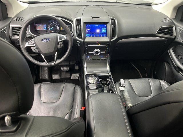 Certified 2019 Ford Edge Titanium w/ Equipment Group 301A FWD image 2