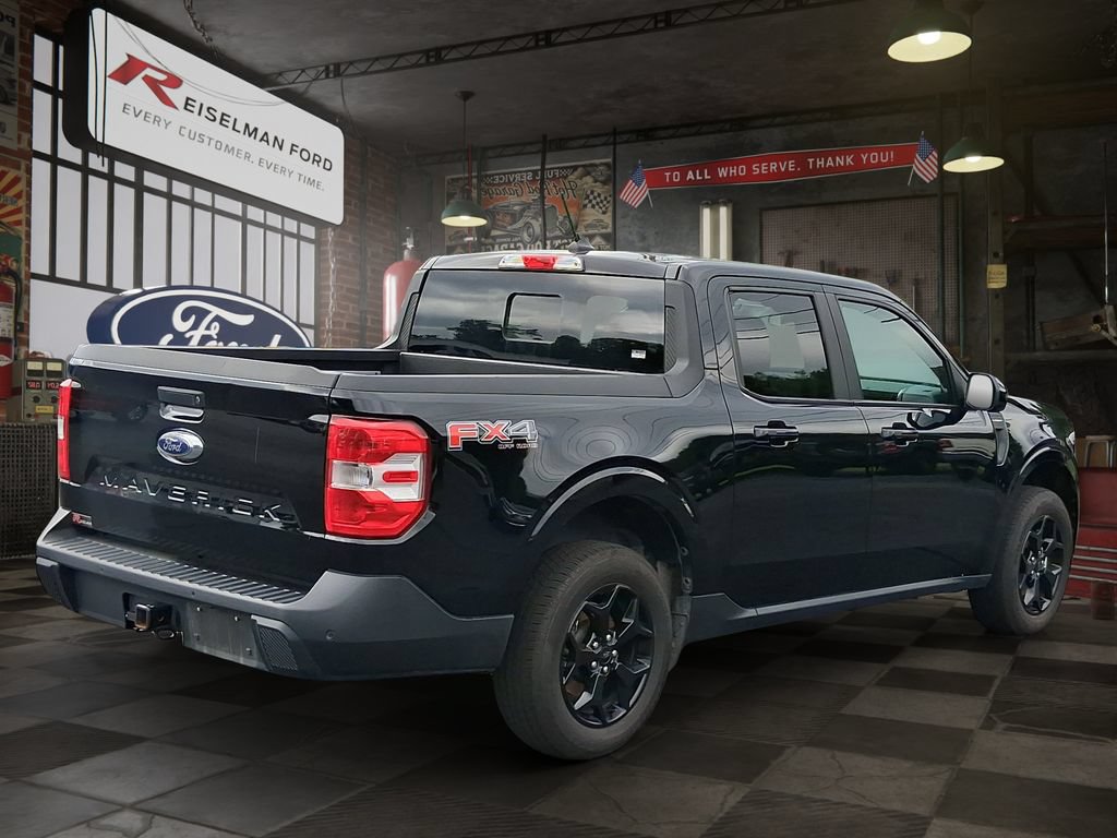 Certified 2024 Ford Maverick Lariat w/ FX4 Off-Road Package AWD/4WD image 6