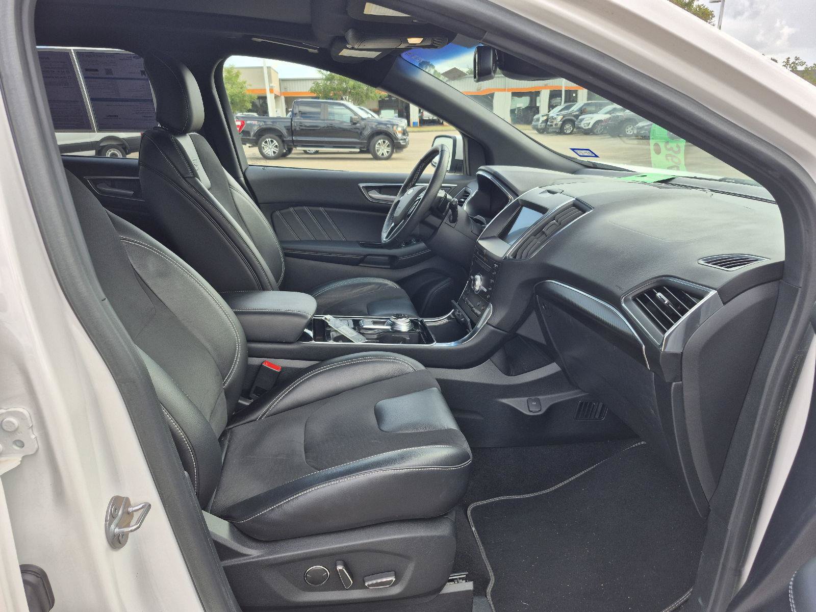 Certified 2019 Ford Edge ST w/ Equipment Group 401A AWD/4WD image 11