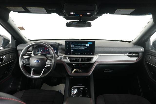 Certified 2025 Ford Explorer ST-Line w/ ST-Line Street Pack image 18