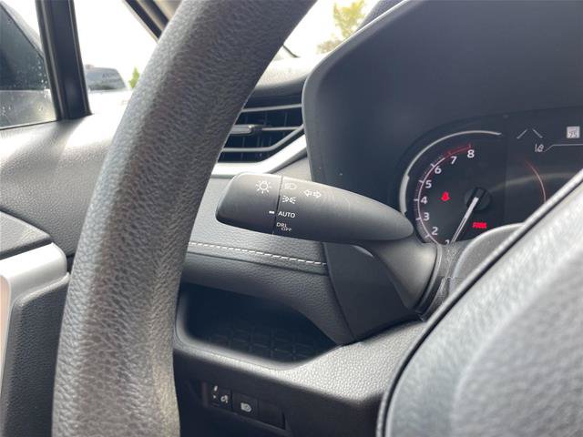 Used 2025 Toyota RAV4 XLE FWD image 16