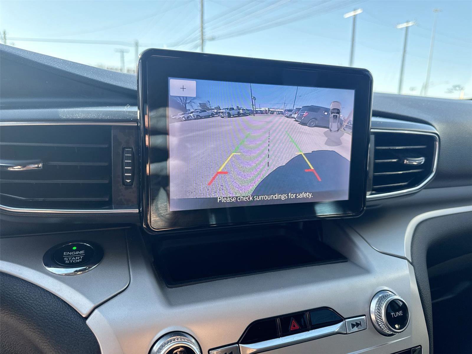 Certified 2021 Ford Explorer XLT w/ Equipment Group 202A image 25