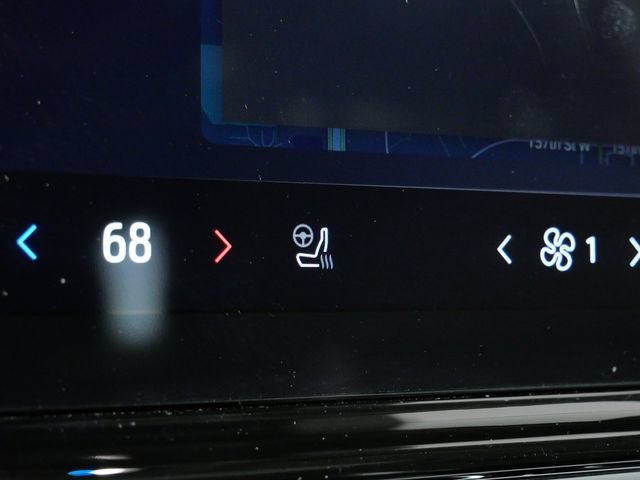 Certified 2025 Ford Expedition Active AWD/4WD image 25