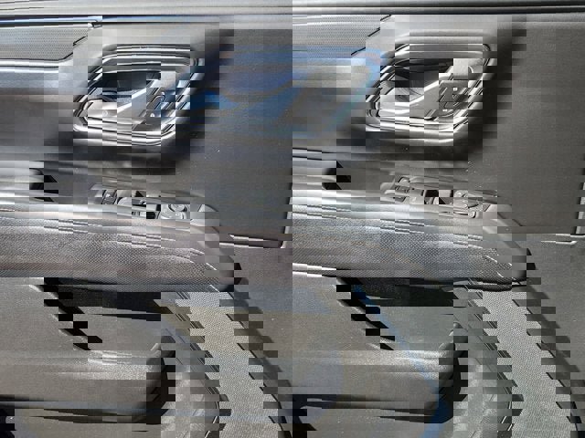 Used 2023 GMC Yukon AT4 w/ AT4 Premium Package image 19