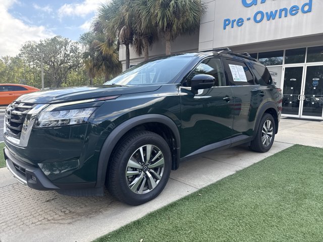 Used 2022 Nissan Pathfinder SL FWD image 8