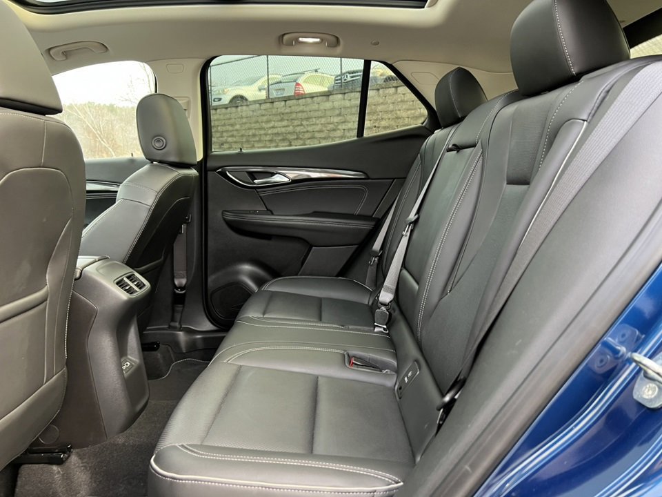 Used 2022 Buick Envision Essence w/ Technology Package I image 11