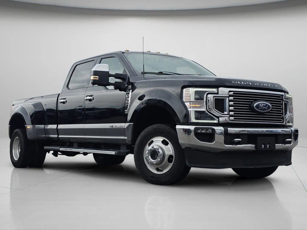Certified 2022 Ford F350 Lariat w/ Lariat Ultimate Package image 2