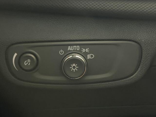Used 2026 Chevrolet TrailBlazer RS w/ Convenience Package FWD image 29