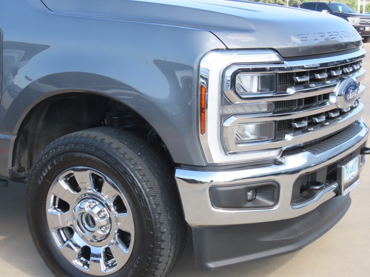 Certified 2025 Ford F250 Lariat w/ Chrome Package AWD/4WD image 6