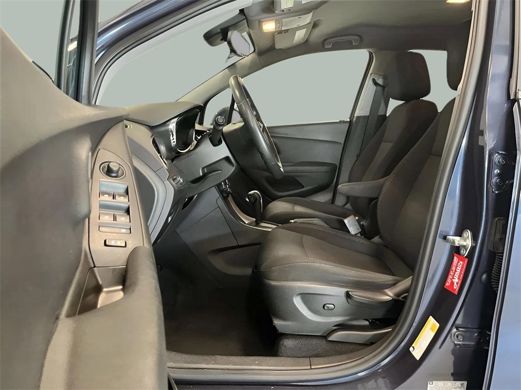 Used 2018 Chevrolet Trax LT image 16