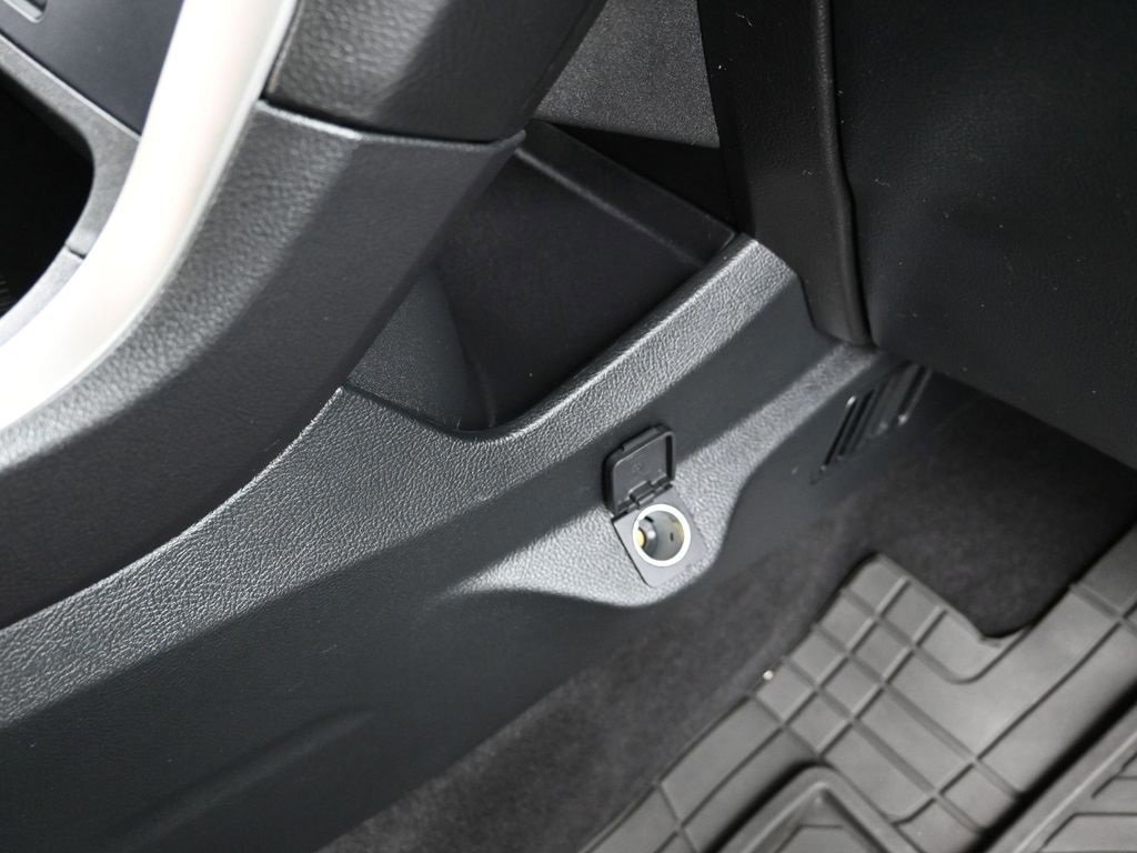 Certified 2022 Ford Edge SE w/ Black Appearance Package image 53