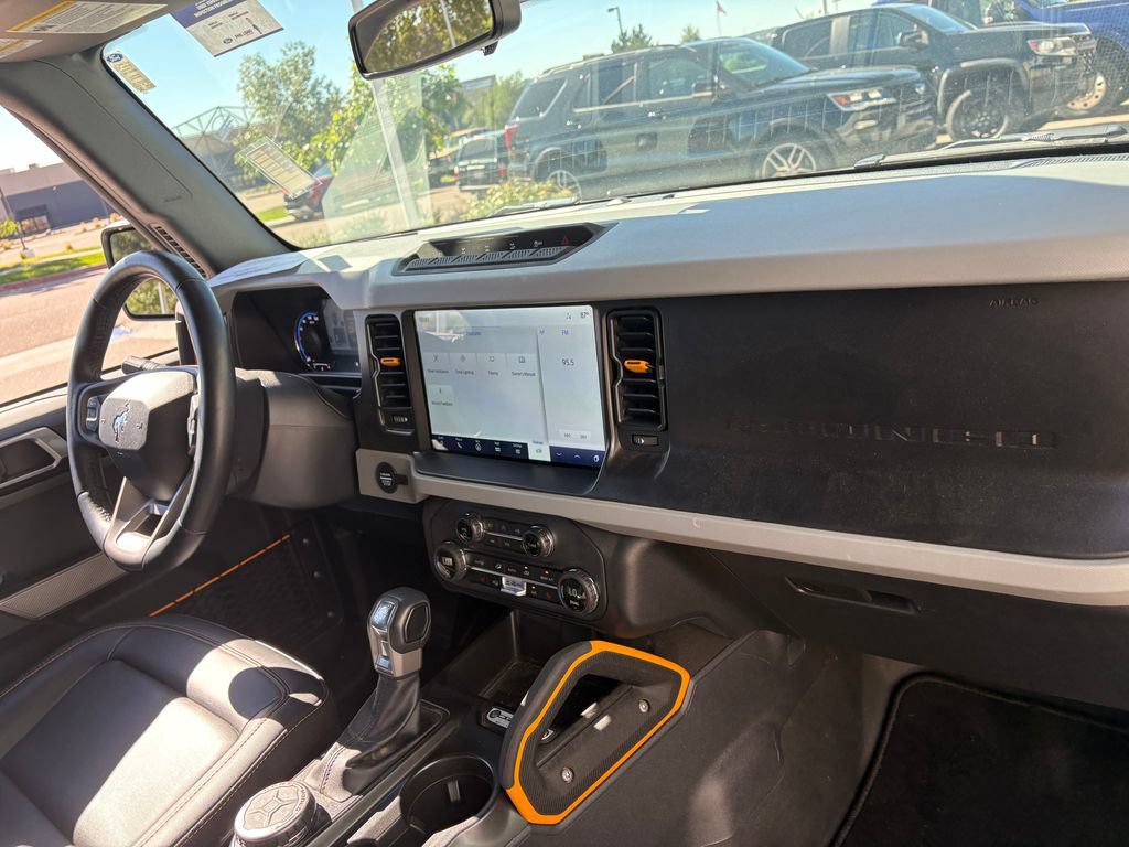 Certified 2023 Ford Bronco Badlands w/ Sasquatch Package AWD/4WD image 31