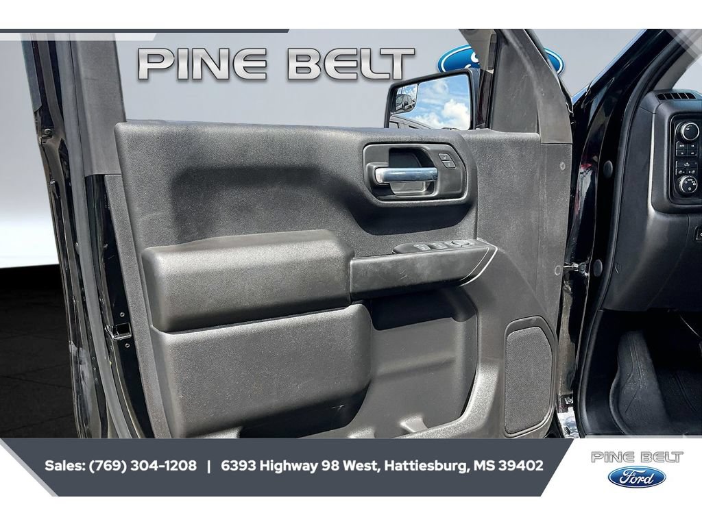 Used 2023 Chevrolet Silverado 1500 Custom Trail Boss w/ LPO, Dark Essentials Package AWD/4WD image 18