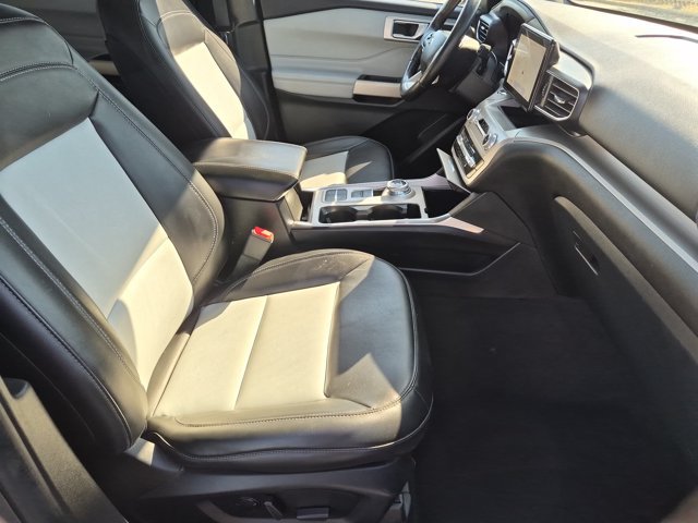 Certified 2023 Ford Explorer XLT w/ Equipment Group 202A RWD image 37
