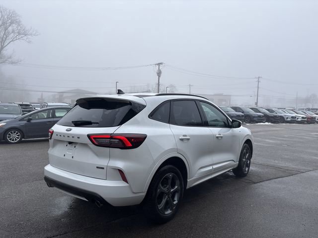 Certified 2024 Ford Escape ST-Line Select image 7