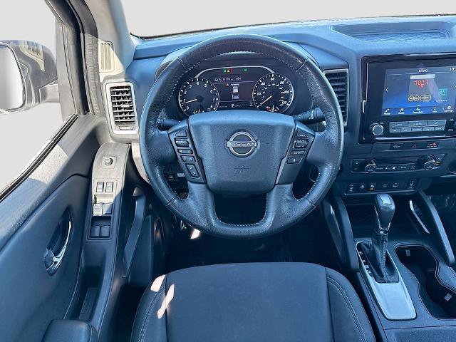 Used 2023 Nissan Frontier SV w/ Technology Package AWD/4WD image 18