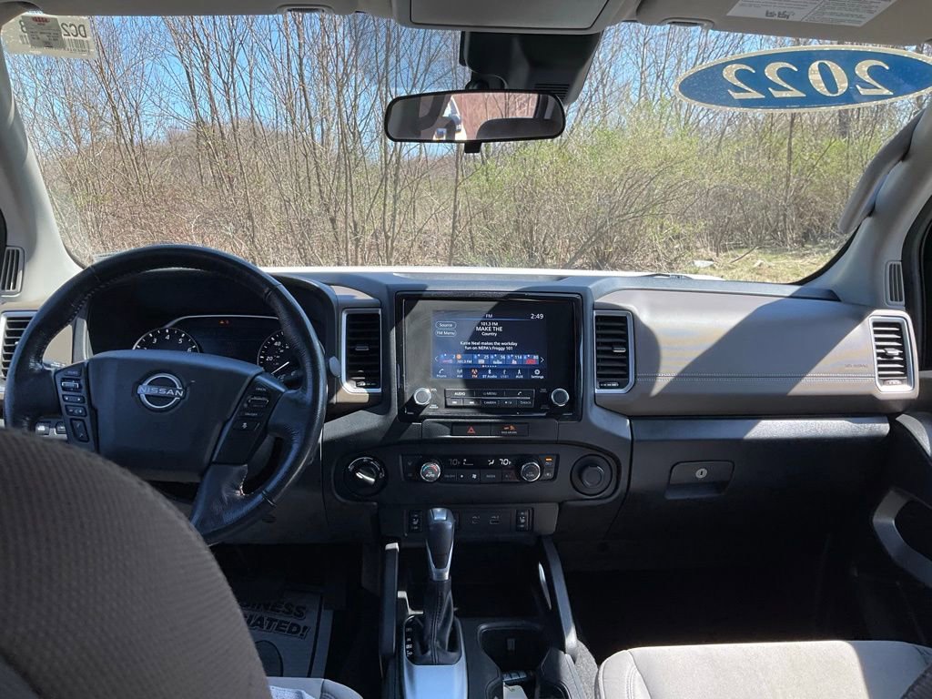 Used 2022 Nissan Frontier SV AWD/4WD image 18