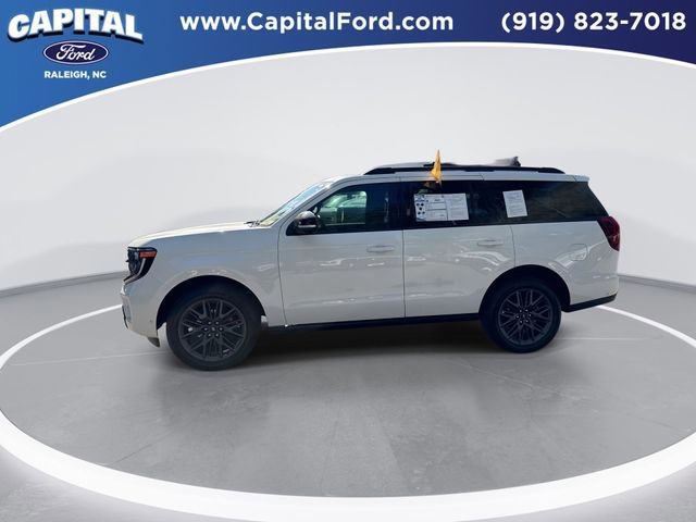 Certified 2025 Ford Expedition Platinum w/ Stealth Performance Package AWD/4WD image 3