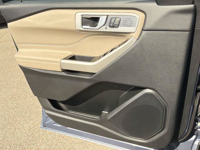 Certified 2021 Ford Explorer Limited w/ Equipment Group 301A AWD/4WD image 30