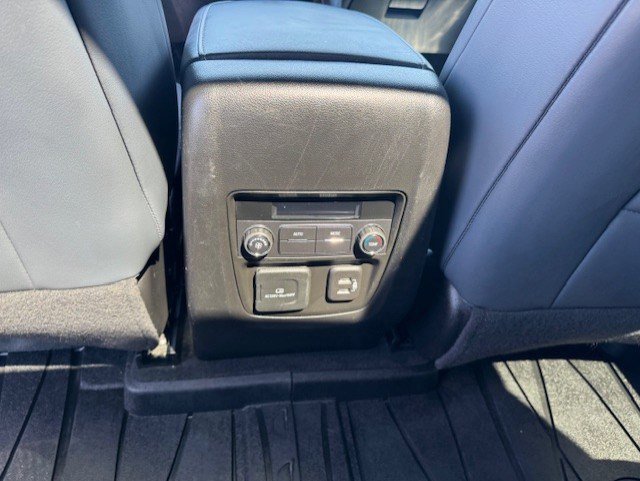 Used 2023 Buick Enclave Essence w/ Experience Buick Package AWD/4WD image 29