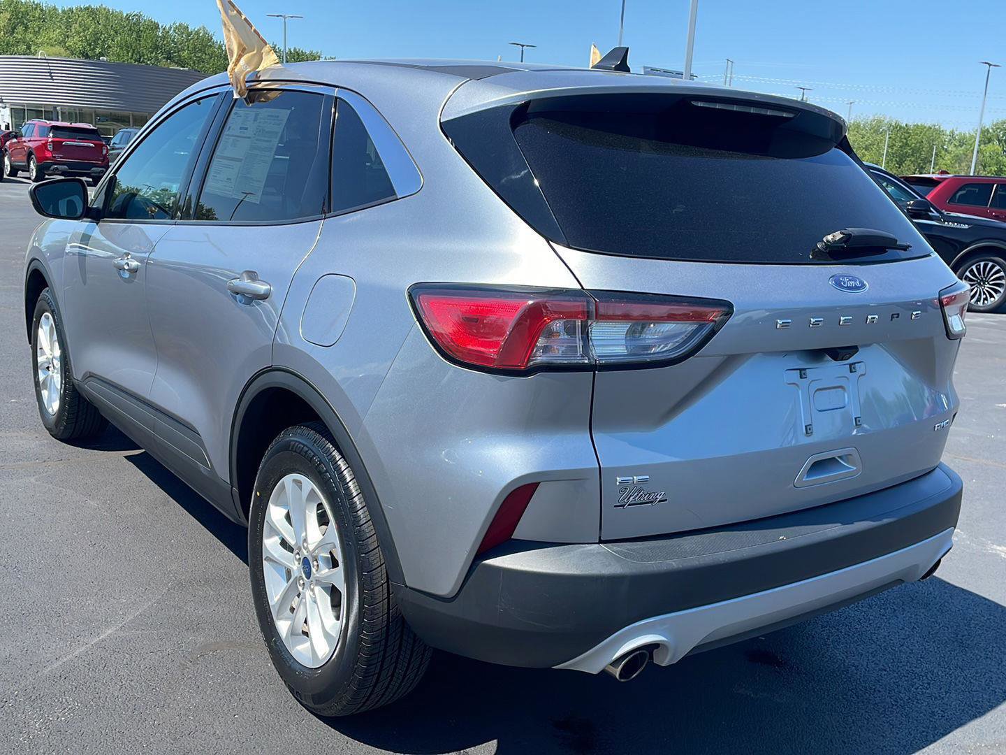 Certified 2021 Ford Escape SE w/ Convenience Package AWD/4WD image 3
