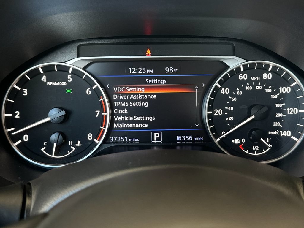 Used 2025 Nissan Altima 2.5 SV FWD image 24